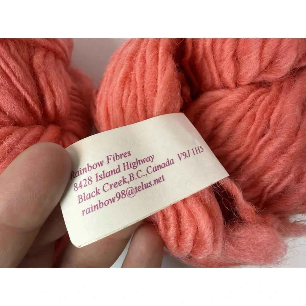 100% Romney Wool Yarn Lot Of 2 Hanks Peach‎ Brown 110yds 80g Each Pink Handspun